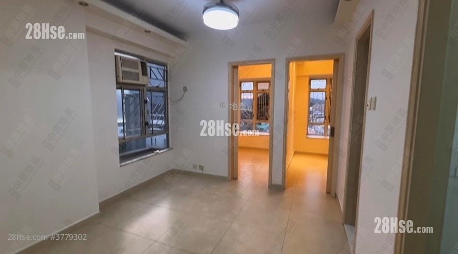 Lung Fung Garden Sell 2 Bedrooms 326 ft²