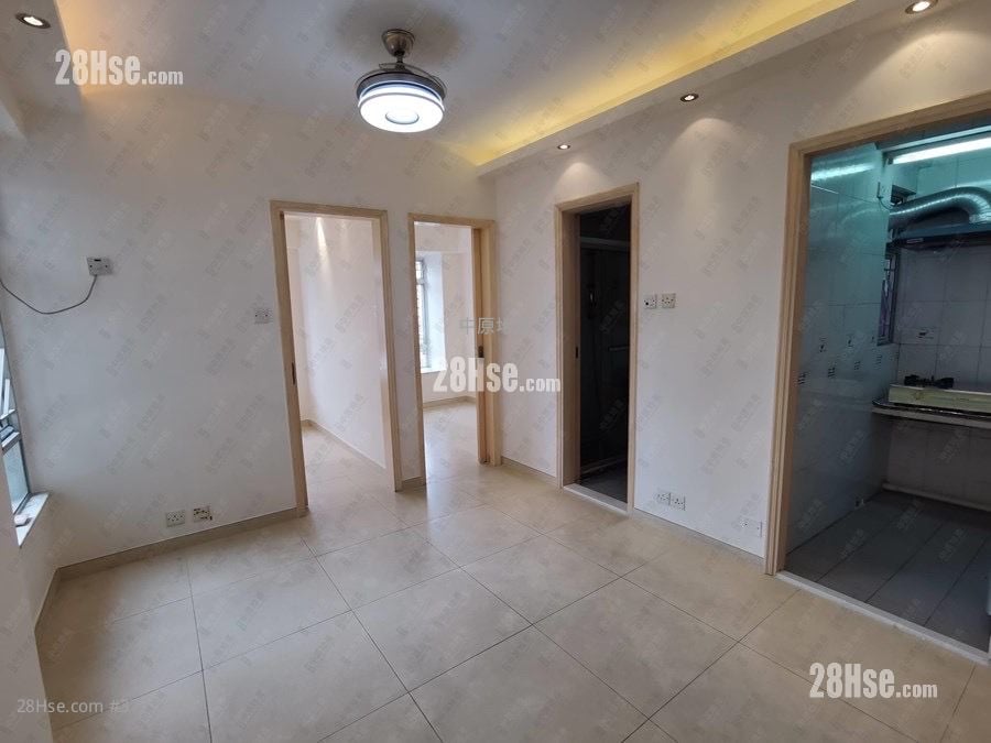 Lung Fung Garden Sell 2 Bedrooms 326 ft²