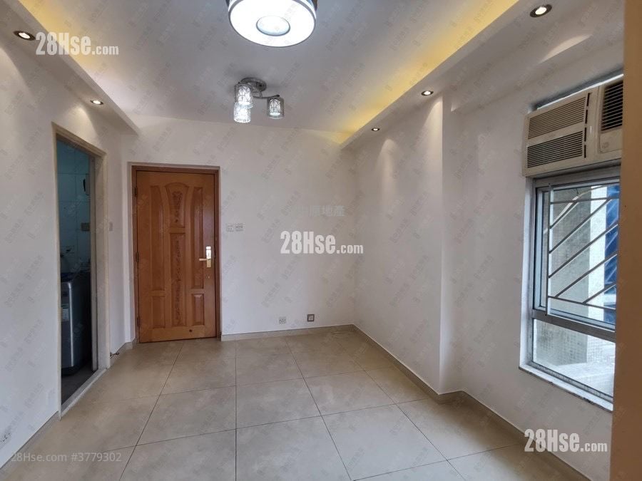Lung Fung Garden Sell 2 Bedrooms 326 ft²