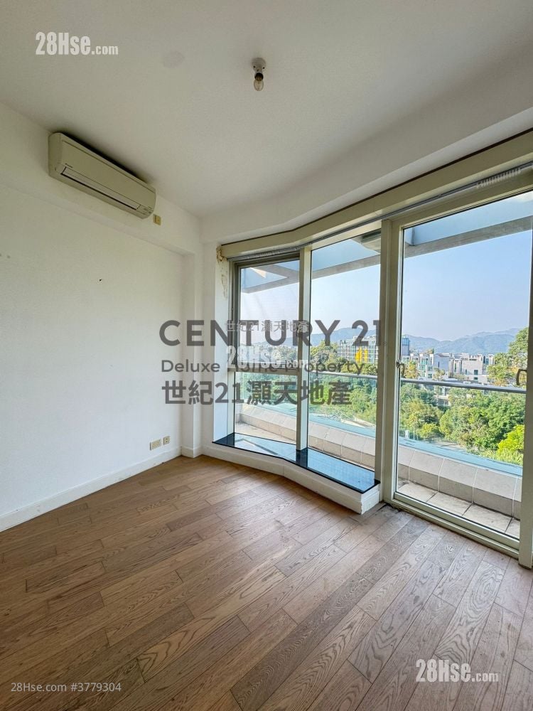 L'utopie Rental 4 Bedrooms , 3 Bathrooms 1,533 ft²