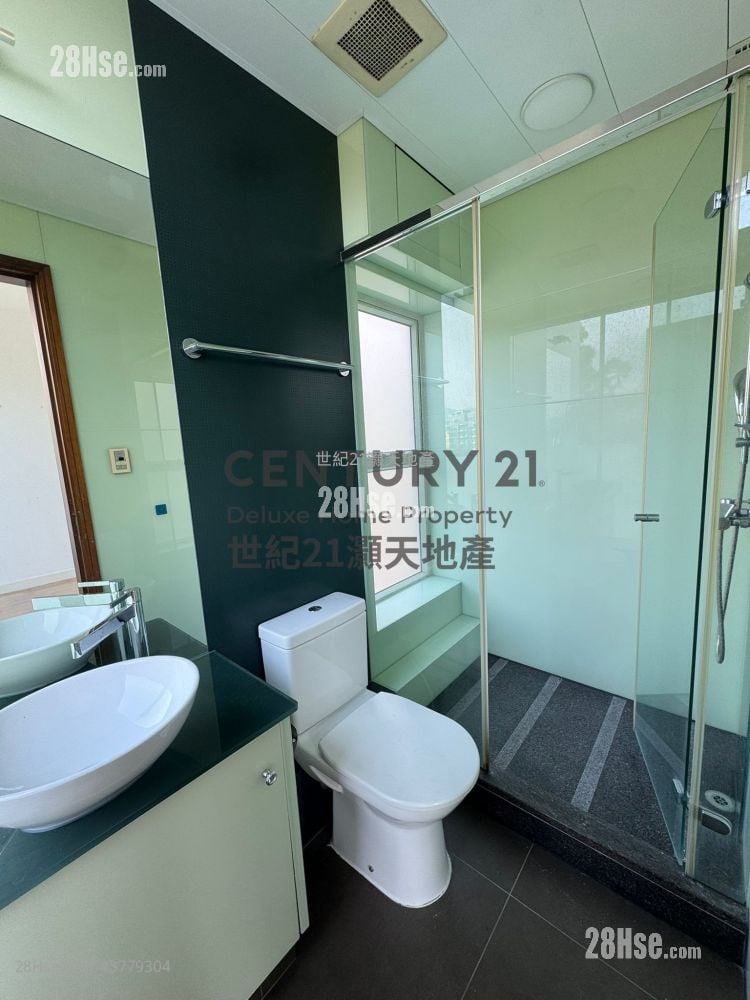 L'utopie Rental 4 Bedrooms , 3 Bathrooms 1,533 ft²