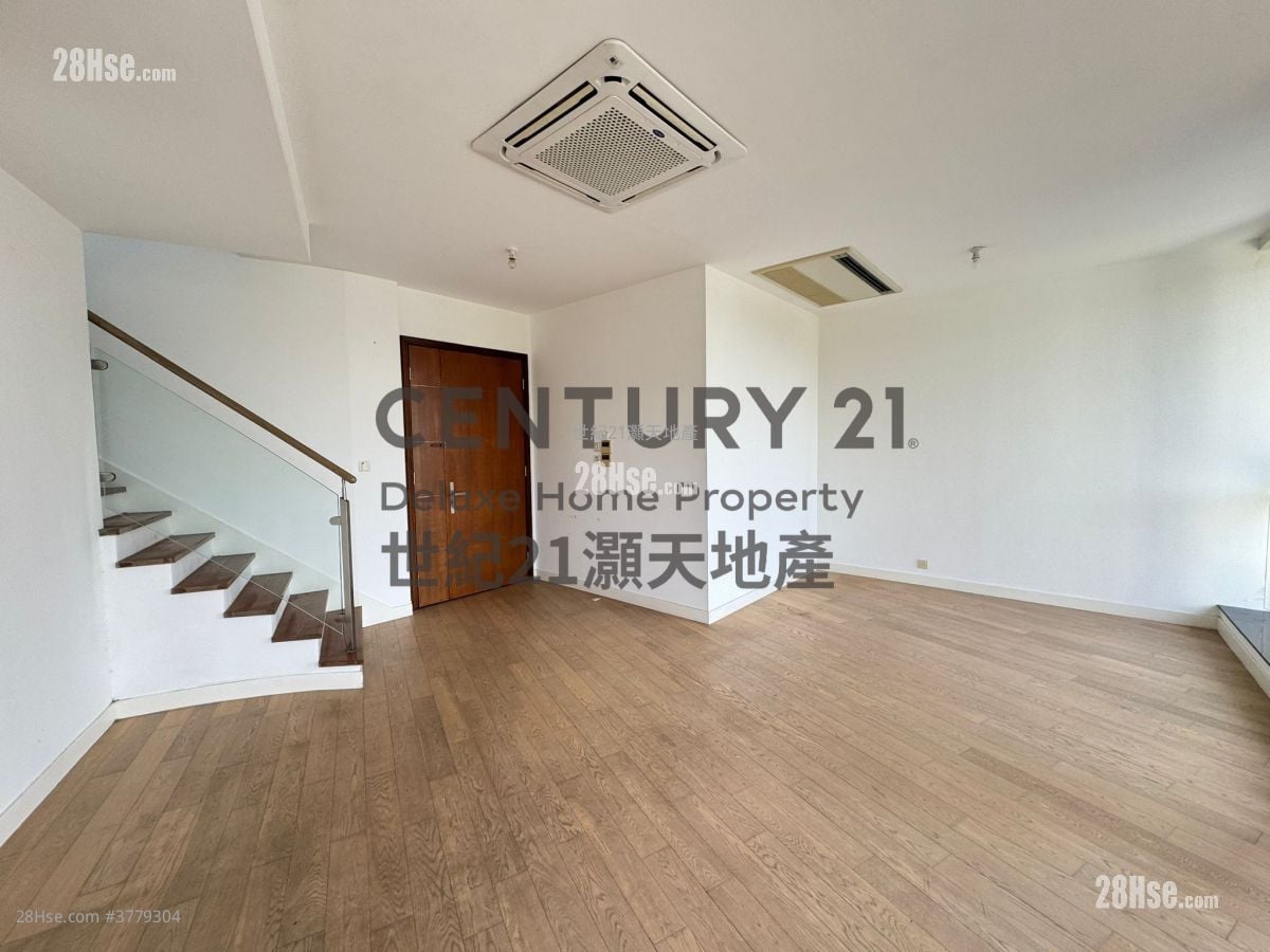 L'utopie Rental 4 Bedrooms , 3 Bathrooms 1,533 ft²