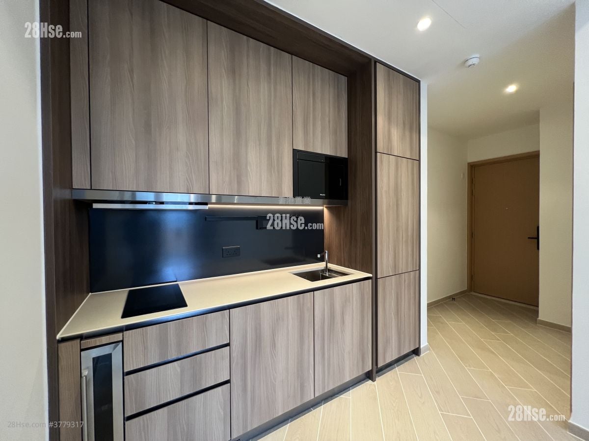 Lp10 Sell 2 Bedrooms , 1 Bathroom 484 ft²