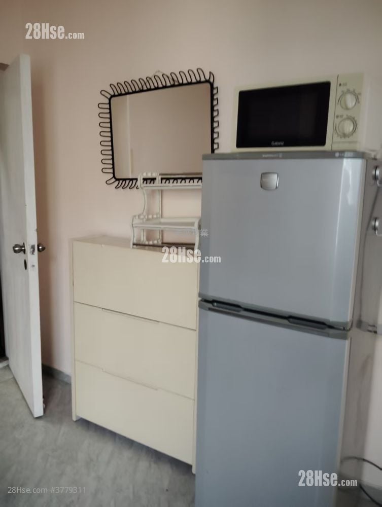 Wah Po Building Rental 1 Bedroom , 1 Bathroom 305 ft²