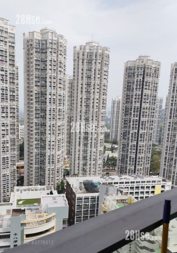 Yoho West Sell 2 Bedrooms , 1 Bathroom 437 ft²