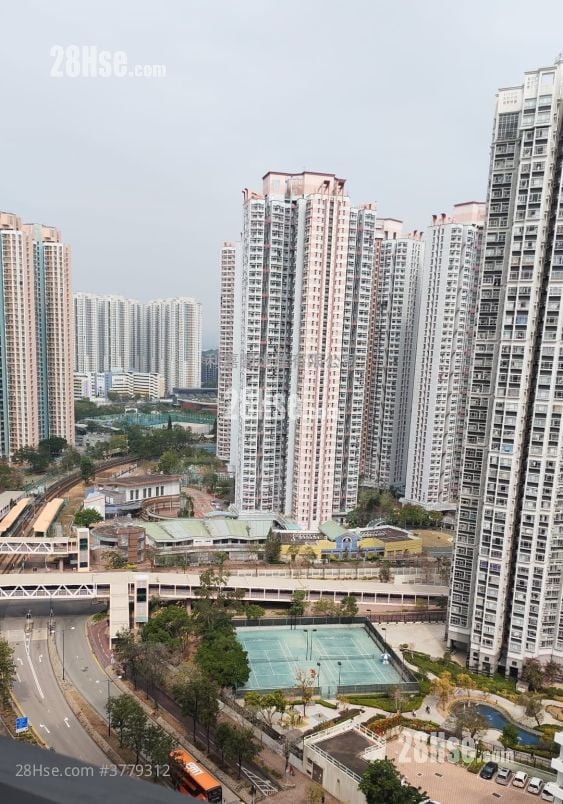 Yoho West Sell 2 Bedrooms , 1 Bathroom 437 ft²