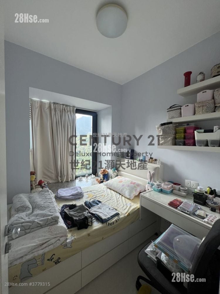 Mont Vert Sell 3 Bedrooms , 2 Bathrooms 843 ft²