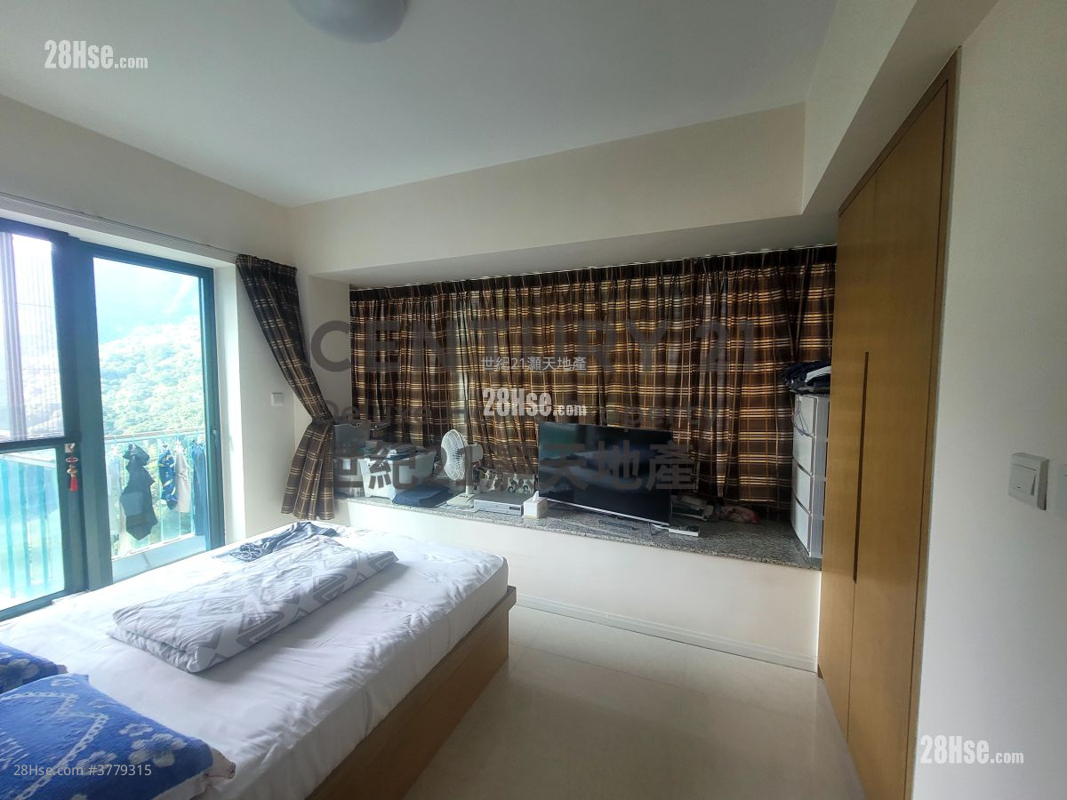 Mont Vert Sell 3 Bedrooms , 2 Bathrooms 843 ft²