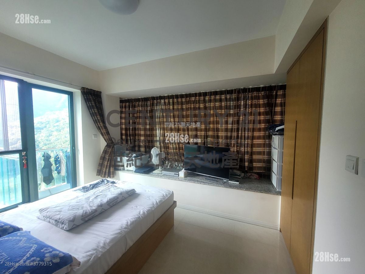 Mont Vert Sell 3 Bedrooms , 2 Bathrooms 843 ft²