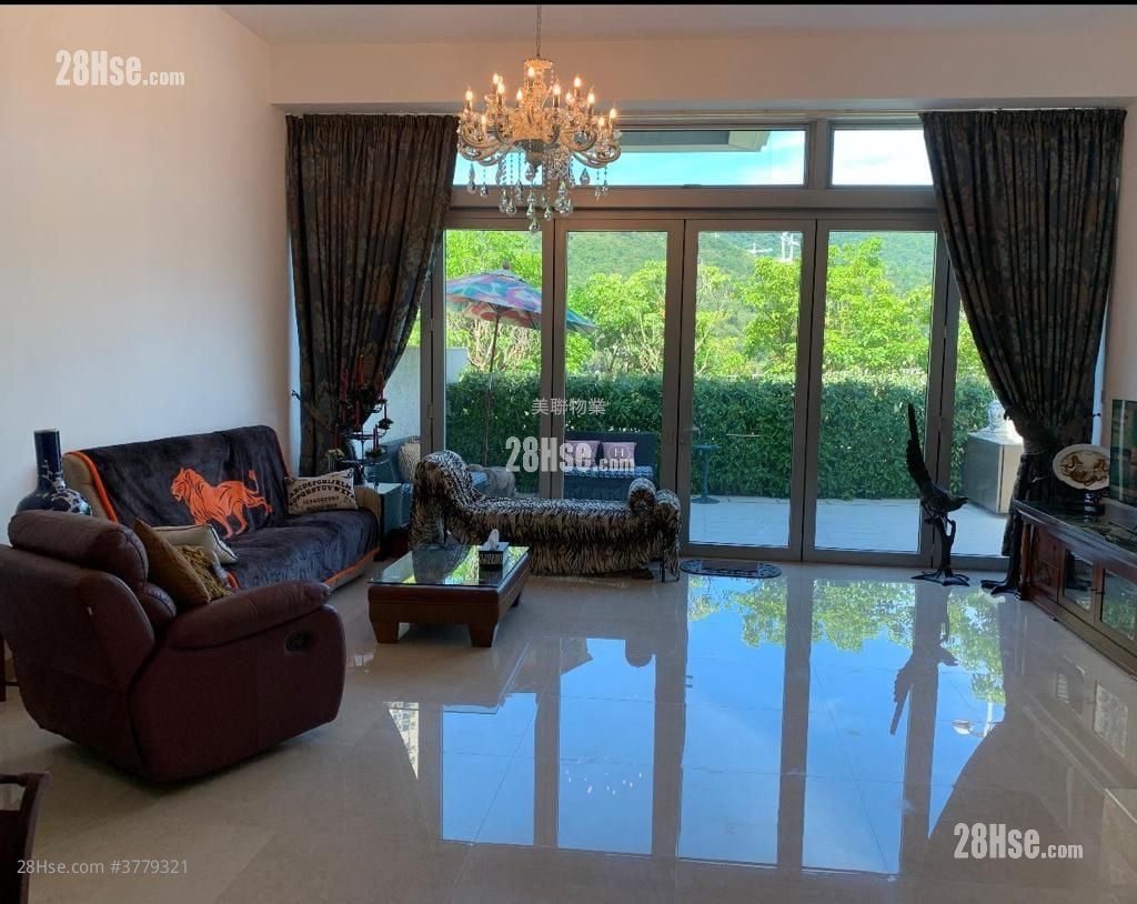 Savannah Sell 4 Bedrooms , 5+ Bathrooms 1,985 ft²