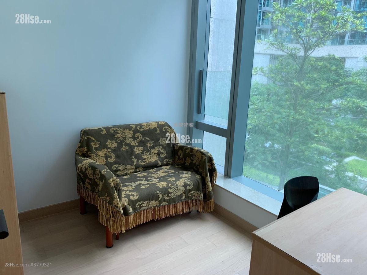 Savannah Sell 4 Bedrooms , 5+ Bathrooms 1,985 ft²