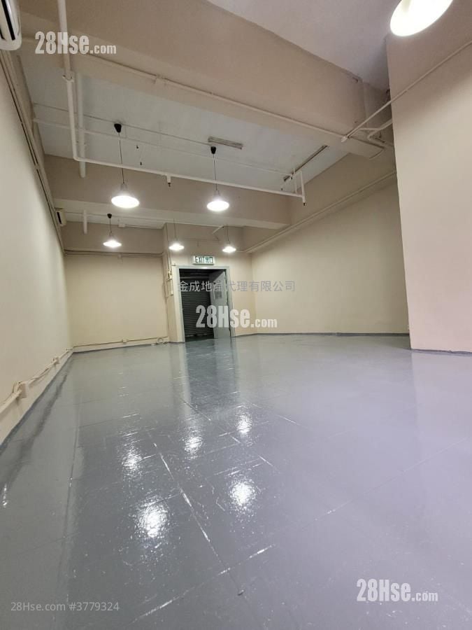 Well Fung Industrial Centre Rental 1 Toilet 485 ft²