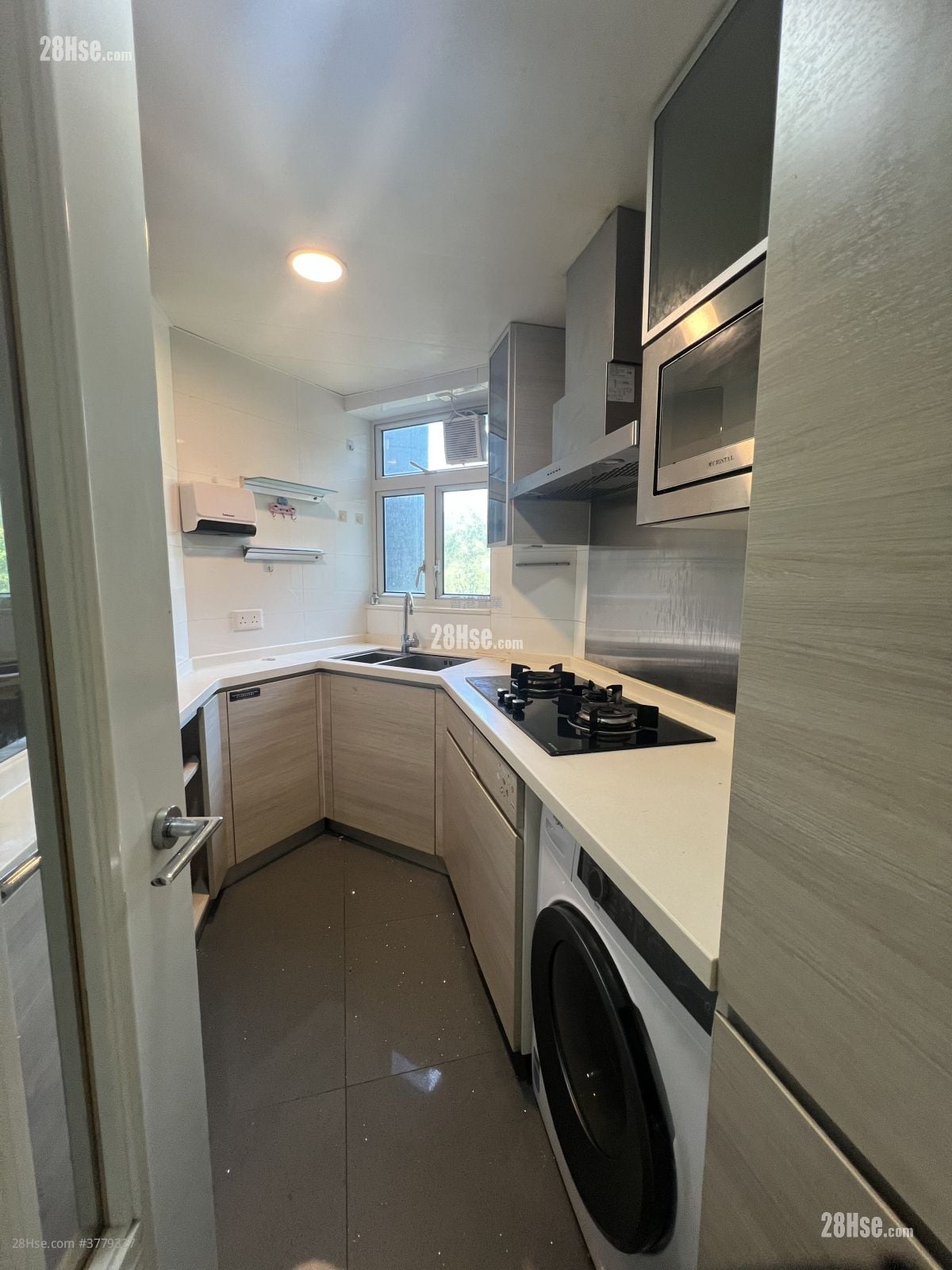 峻滢 租盘 3 房 , 2 浴室 694 平方尺