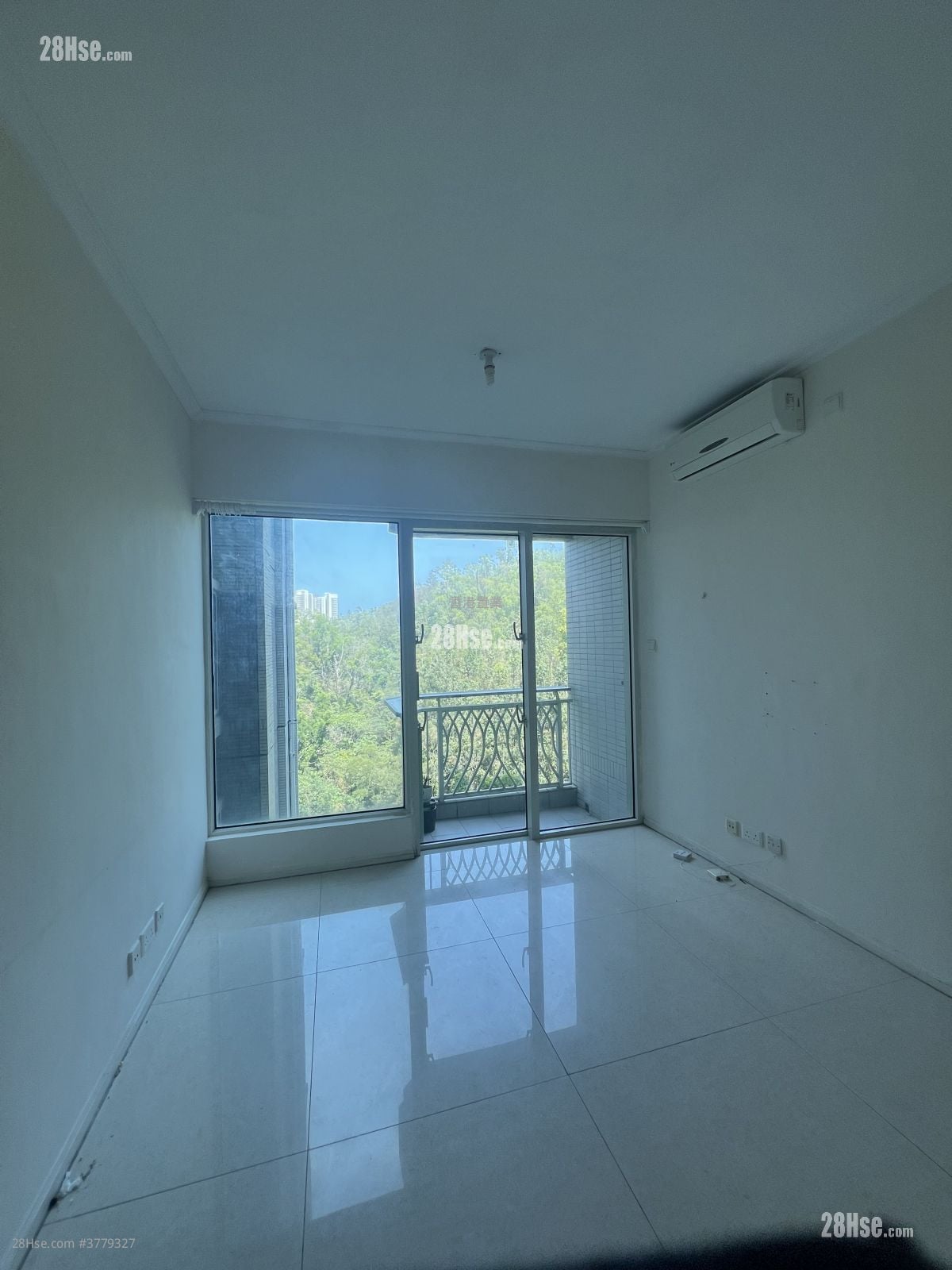 峻滢 租盘 3 房 , 2 浴室 694 平方尺