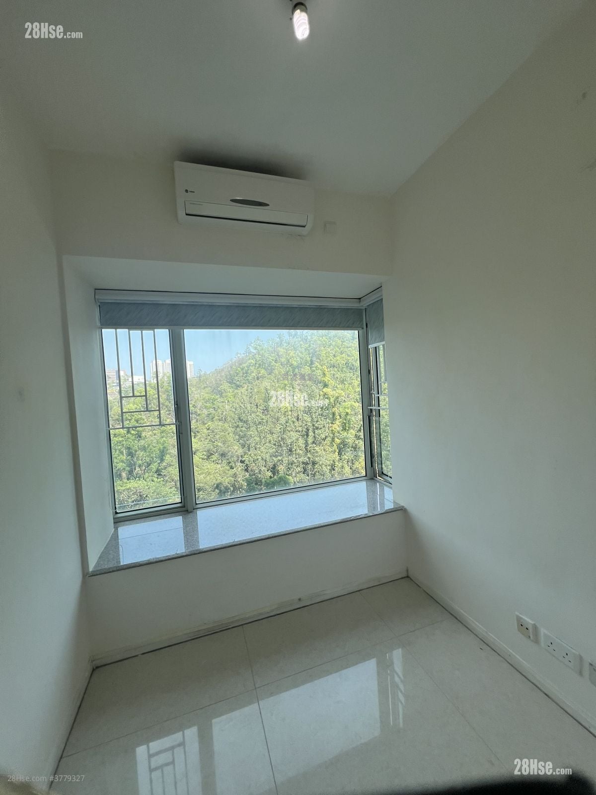 峻滢 租盘 3 房 , 2 浴室 694 平方尺