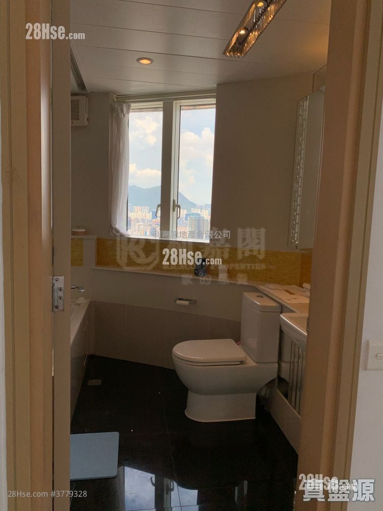 The Masterpiece Sell 3 Bedrooms , 2 Bathrooms 1,466 ft²