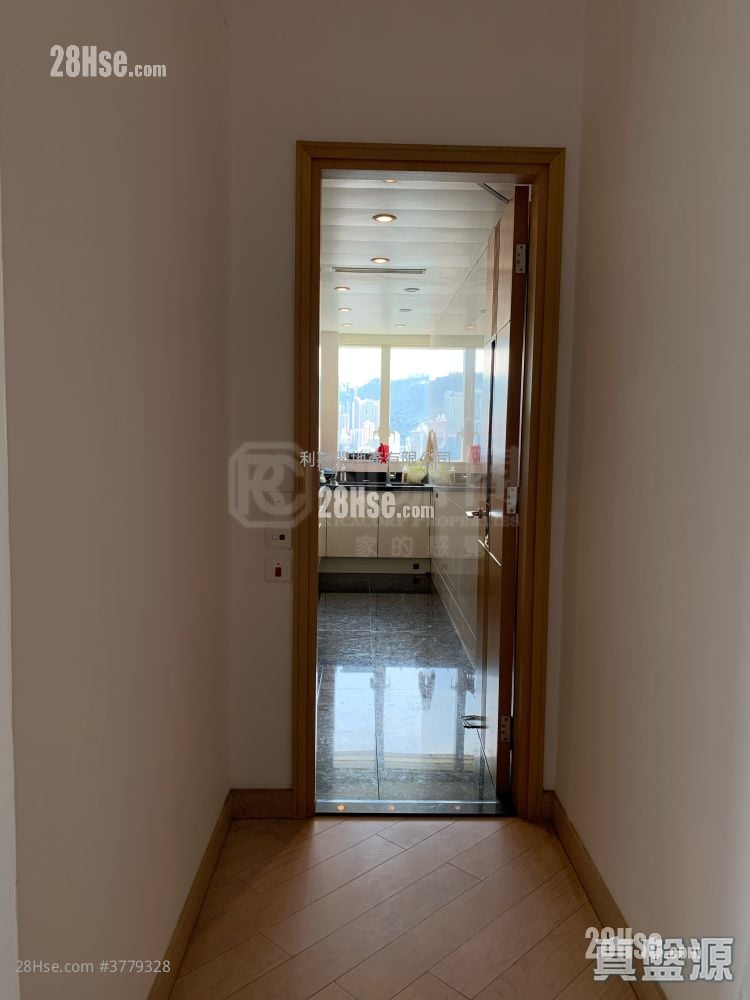 The Masterpiece Sell 3 Bedrooms , 2 Bathrooms 1,466 ft²