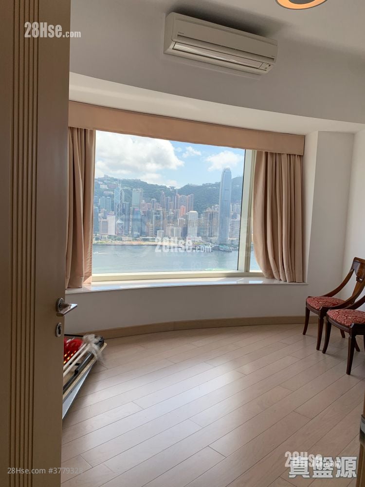 The Masterpiece Sell 3 Bedrooms , 2 Bathrooms 1,466 ft²