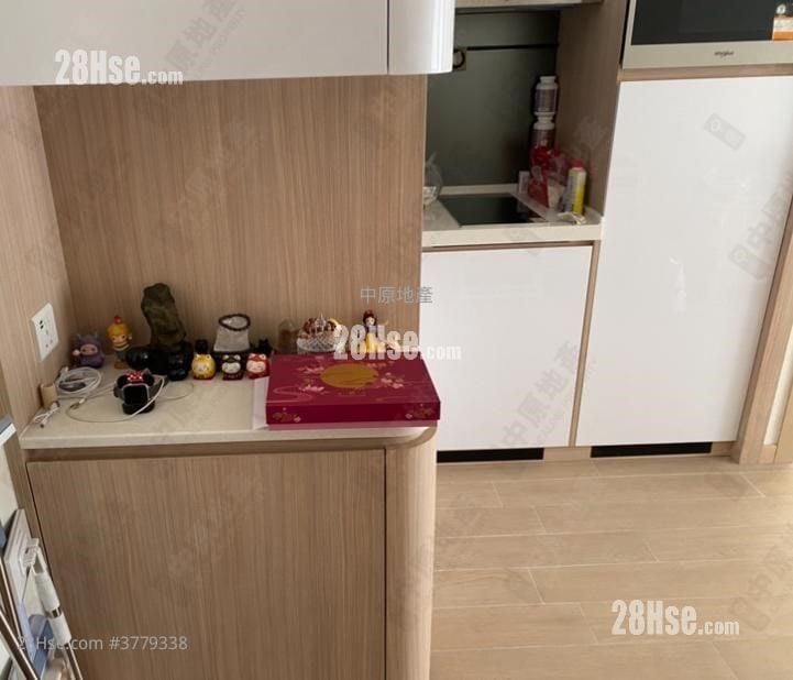 The Parkland Sell 1 Bedroom 312 ft²