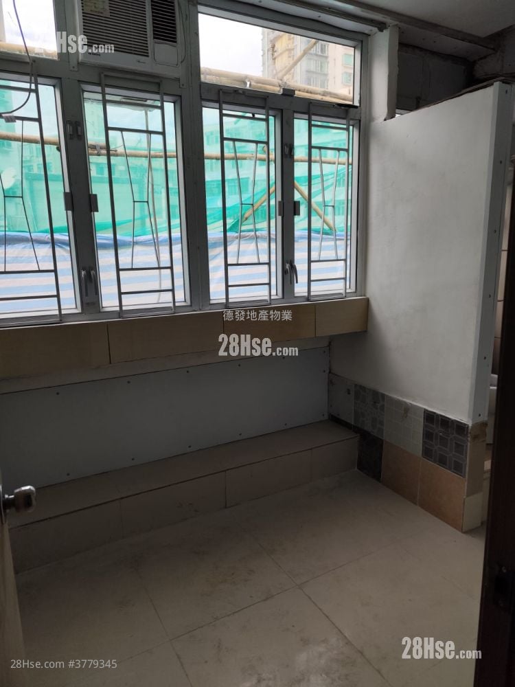 唐楼 售盘 5+ 房 , 5+ 浴室 662 平方尺