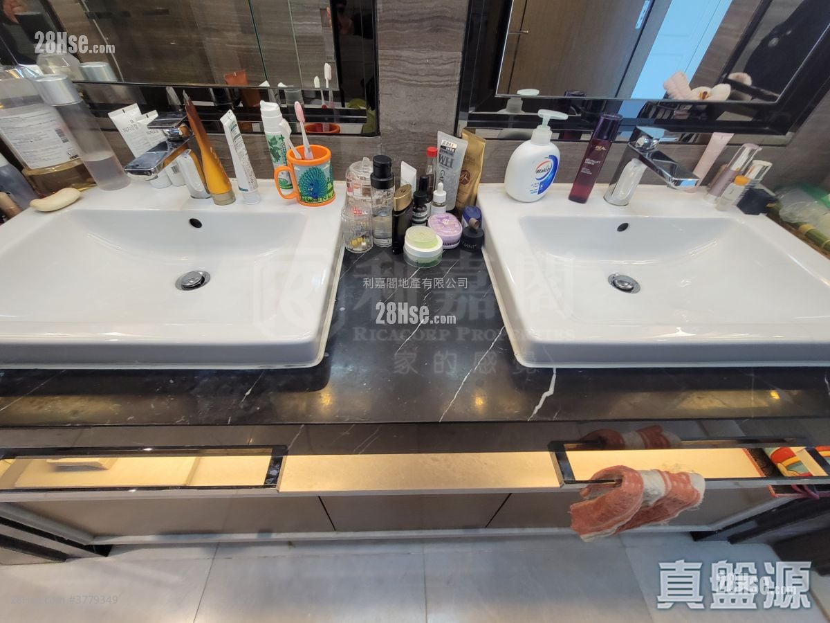 The Austin Sell 4 Bedrooms , 2 Bathrooms 1,478 ft²