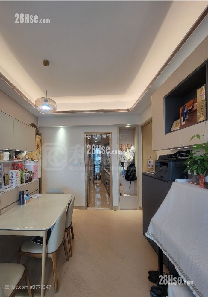 Grand Victoria Sell 3 Bedrooms , 3 Bathrooms 797 ft²