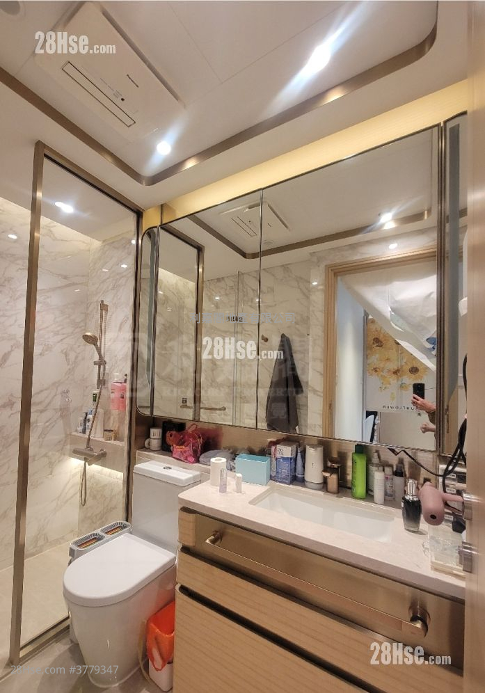 Grand Victoria Sell 3 Bedrooms , 3 Bathrooms 797 ft²