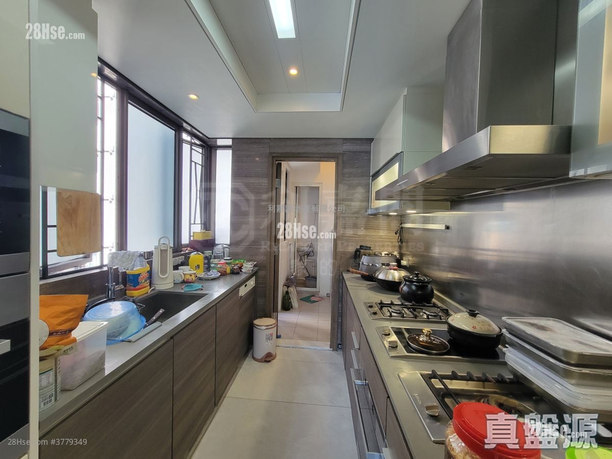 The Austin Sell 4 Bedrooms , 2 Bathrooms 1,478 ft²