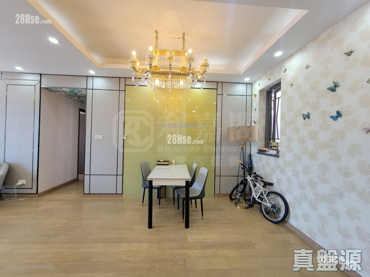 The Austin Sell 4 Bedrooms , 2 Bathrooms 1,478 ft²