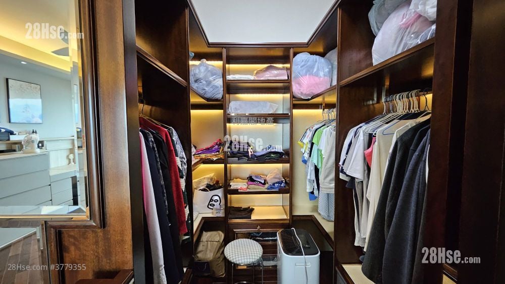 逸珑湾 售盘 4 房 , 3 浴室 1,770 平方尺