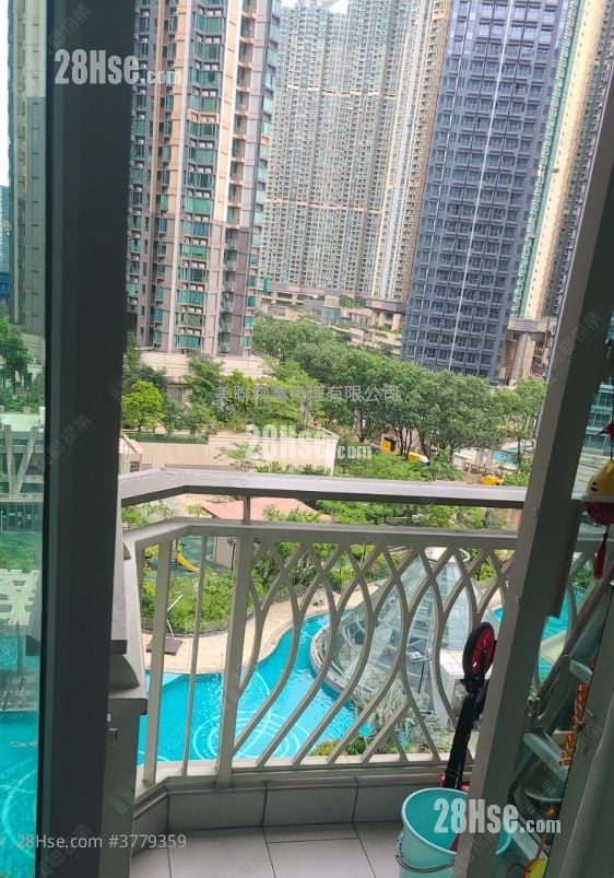 峻滢 售盘 3 房 , 2 浴室 694 平方尺