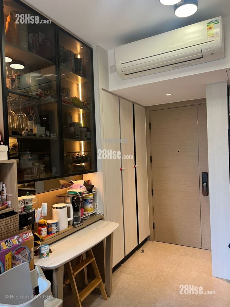 St Martin Sell 1 Bedroom , 1 Bathroom 340 ft²