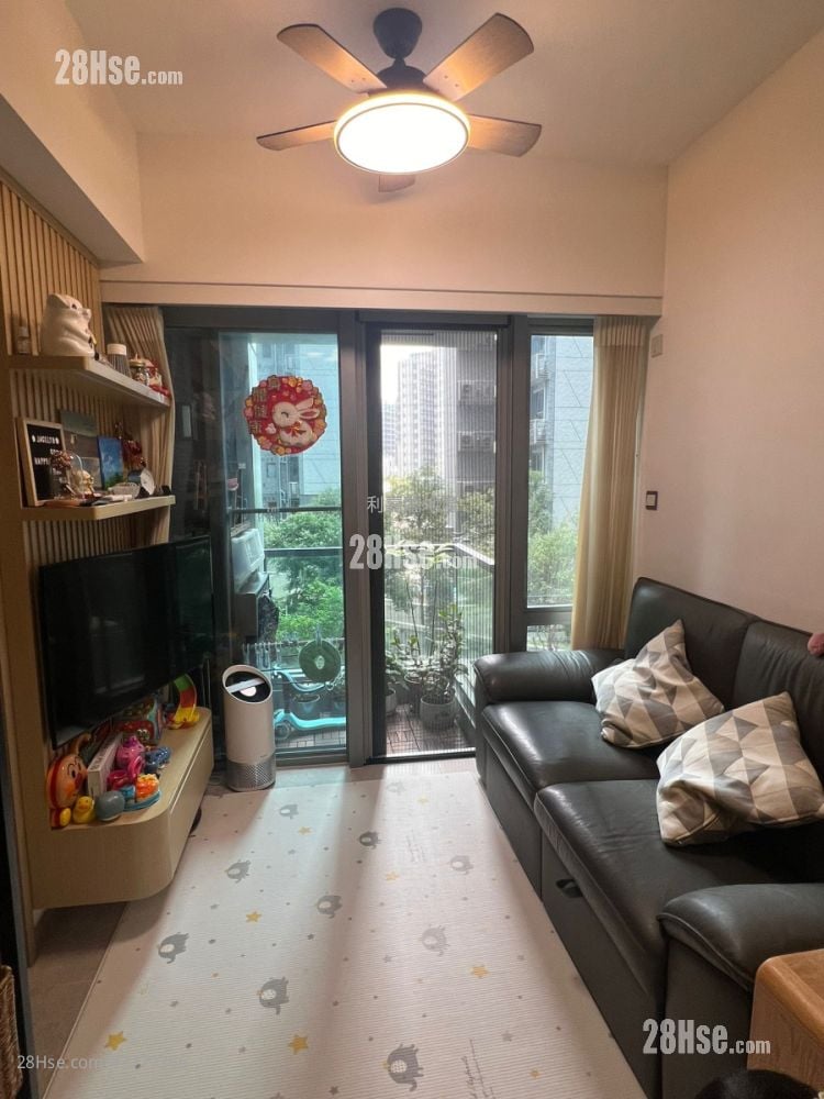 St Martin Sell 1 Bedroom , 1 Bathroom 340 ft²