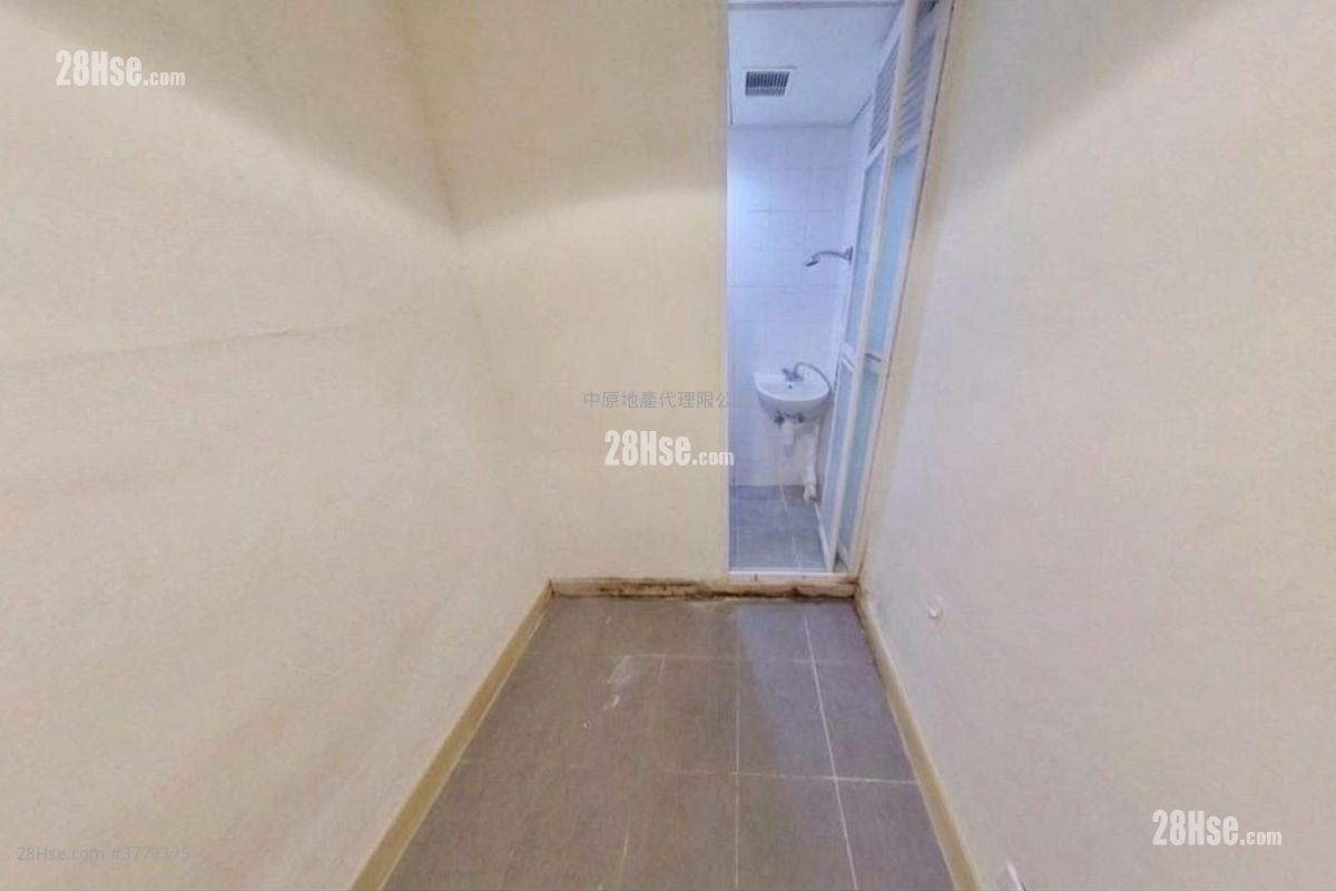 Providence Bay Sell 4 Bedrooms 1,116 ft²