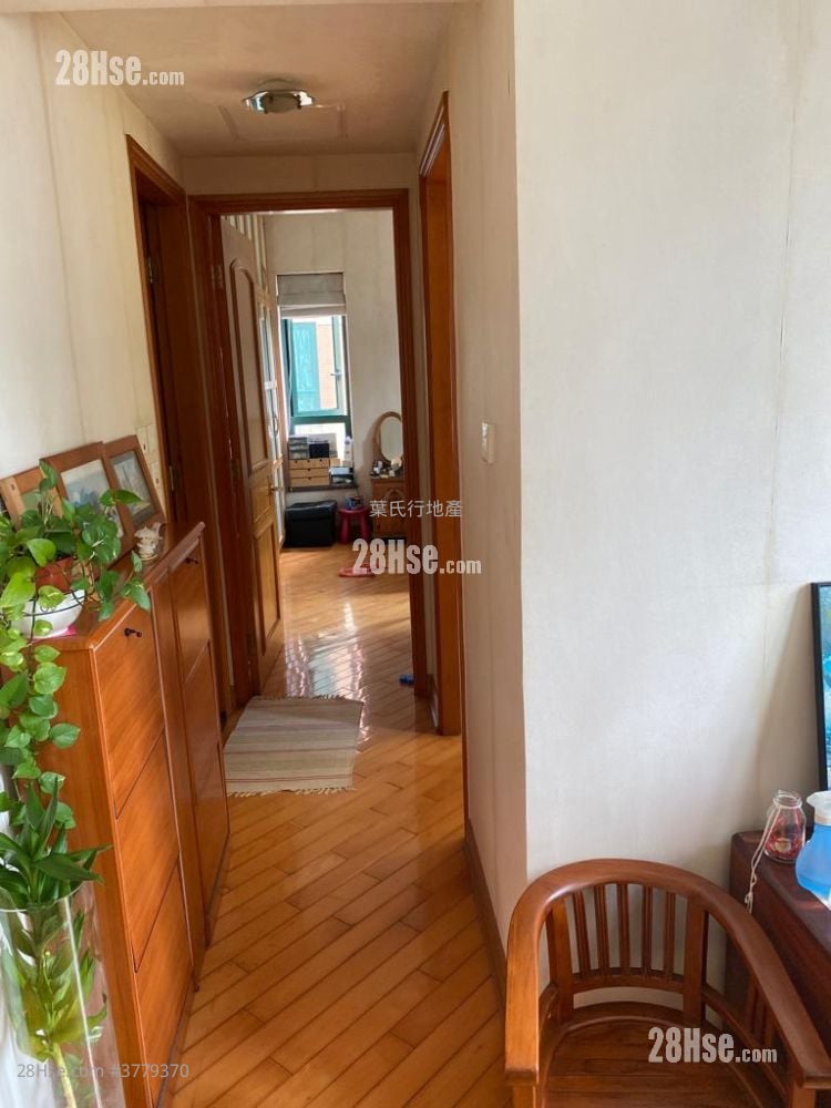 Palatial Coast Sell 2 Bedrooms , 1 Bathroom 670 ft²