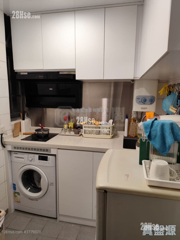 Tin Lai Court Sell 1 Bedroom , 1 Bathroom 213 ft²