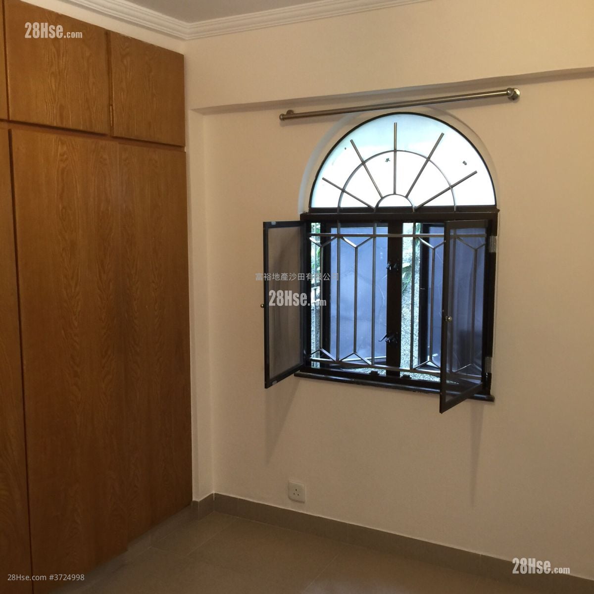 Kak Tin Village Sell 2 Bedrooms , 1 Bathroom 700 ft²