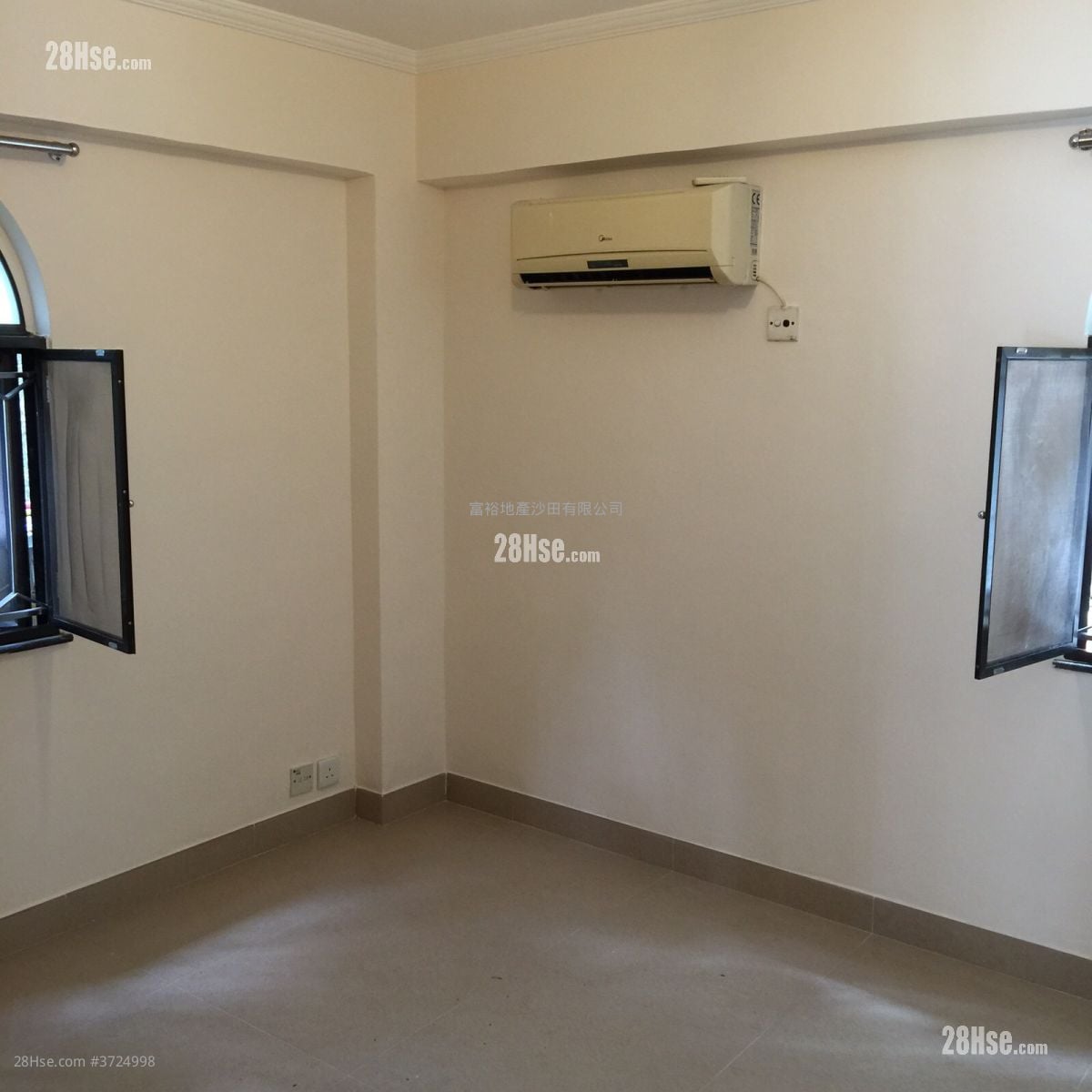 Kak Tin Village Sell 2 Bedrooms , 1 Bathroom 700 ft²