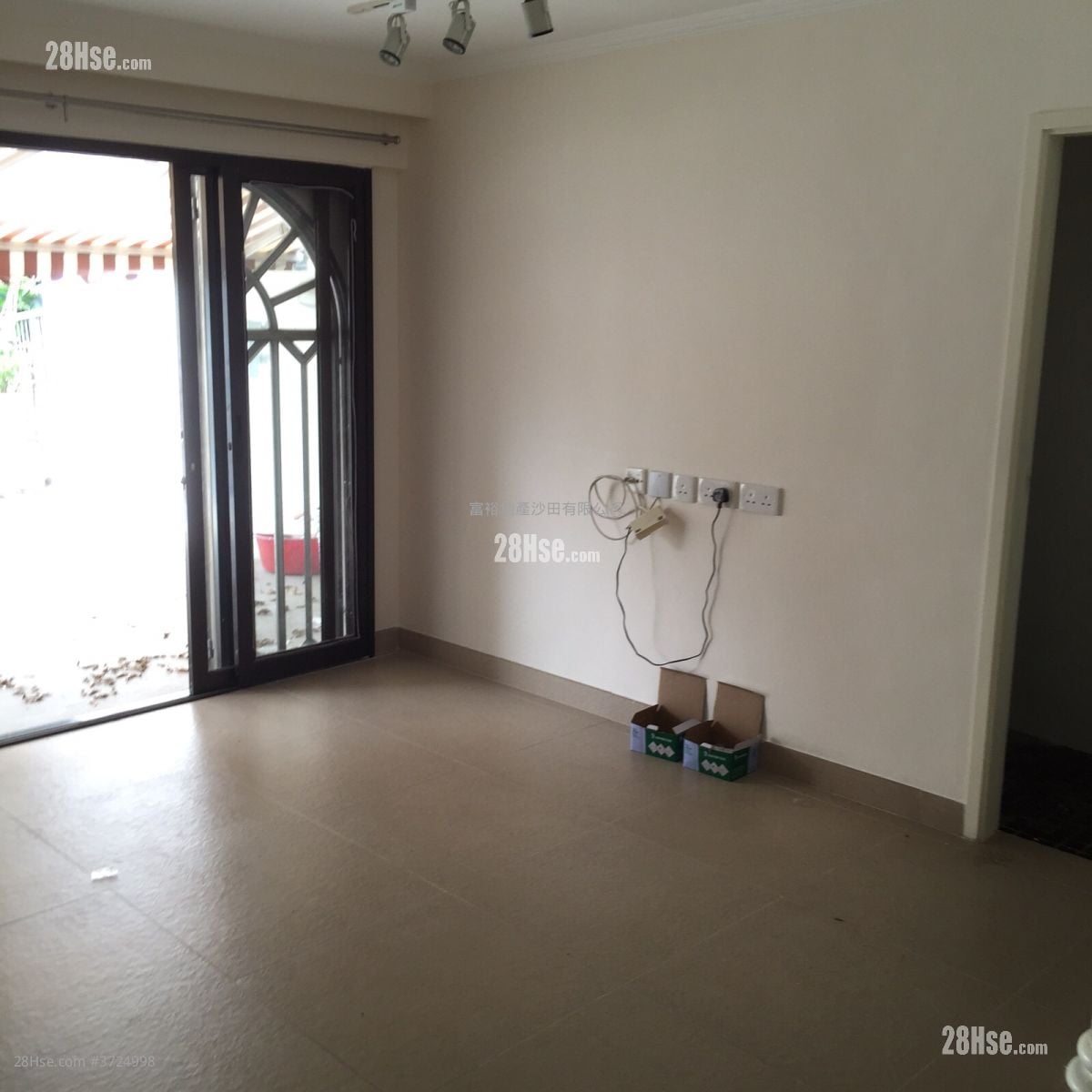 Kak Tin Village Sell 2 Bedrooms , 1 Bathroom 700 ft²