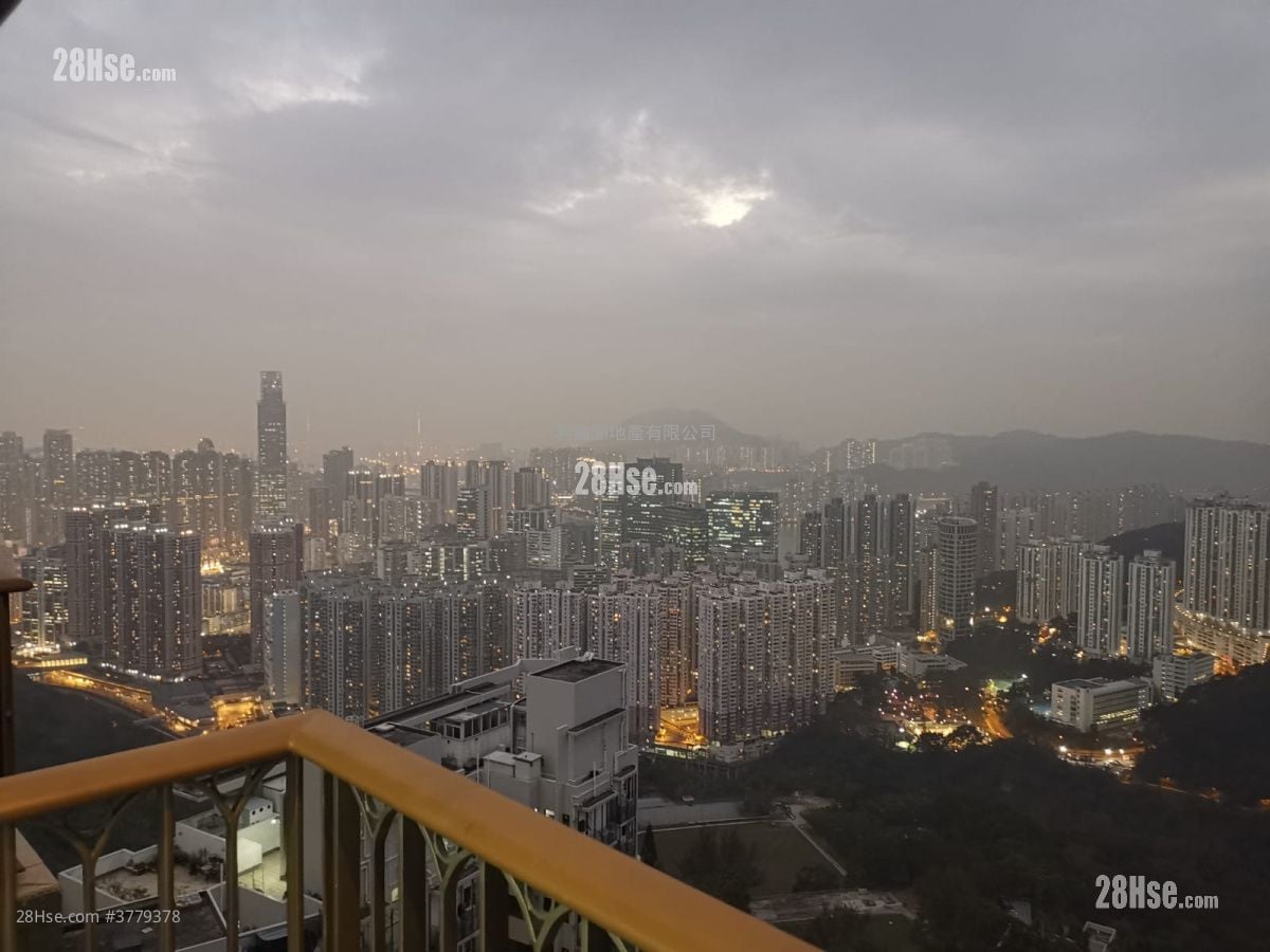 The Cairnhill Sell 4 Bedrooms , 3 Bathrooms 1,158 ft²