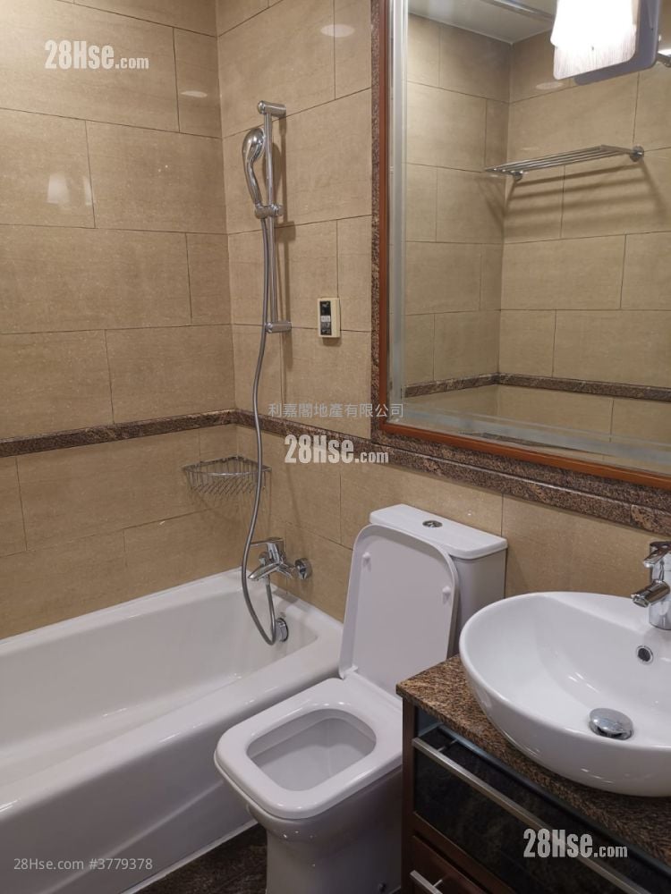 The Cairnhill Sell 4 Bedrooms , 3 Bathrooms 1,158 ft²