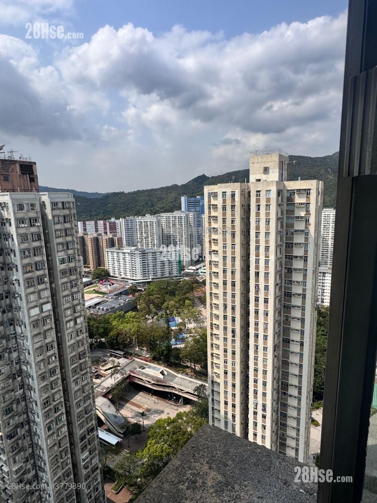 Tai Po Plaza Sell 2 Bedrooms 412 ft²