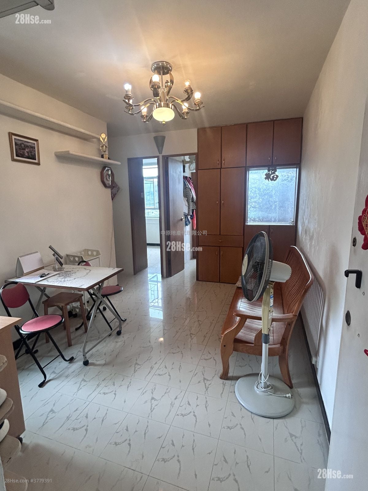 逸雅苑 售盘 2 房 374 平方尺