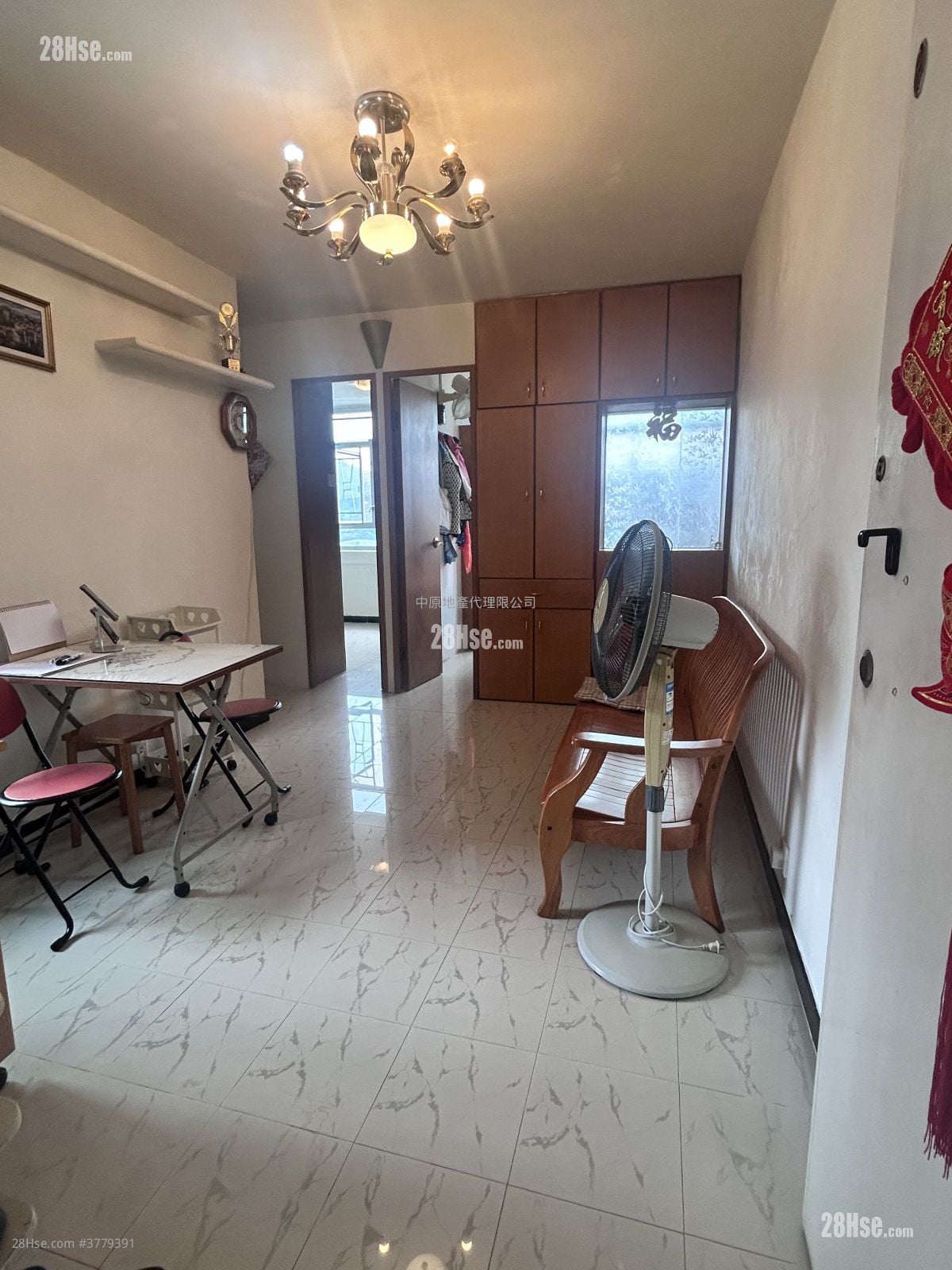 逸雅苑 售盘 2 房 374 平方尺