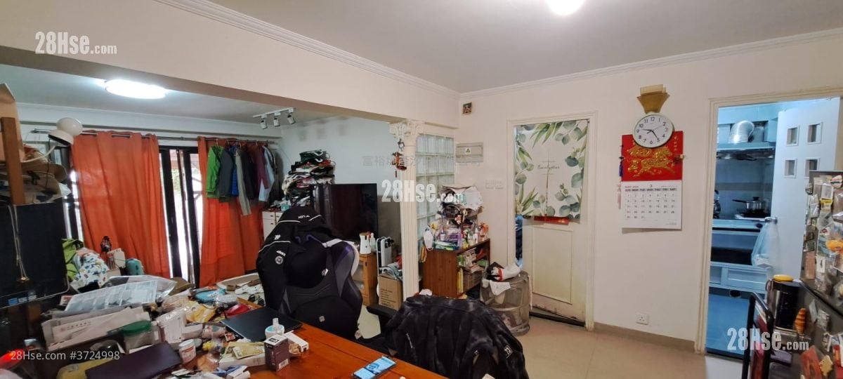 Kak Tin Village Sell 2 Bedrooms , 1 Bathroom 700 ft²