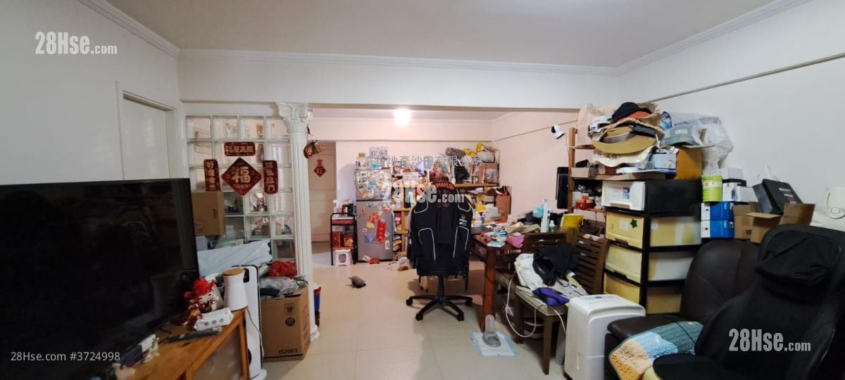 Kak Tin Village Sell 2 Bedrooms , 1 Bathroom 700 ft²