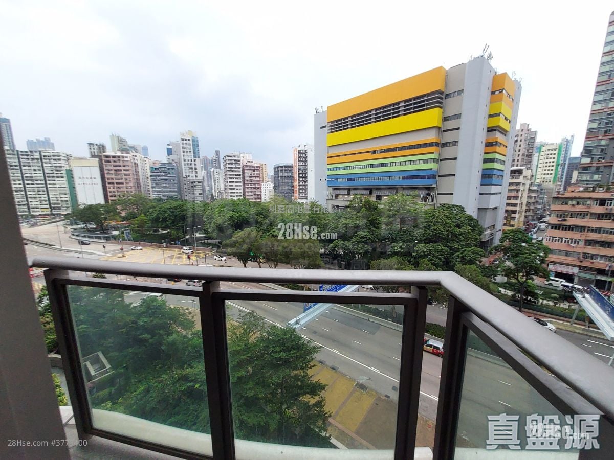 Grand Austin Rental 2 Bedrooms , 2 Bathrooms 580 ft²