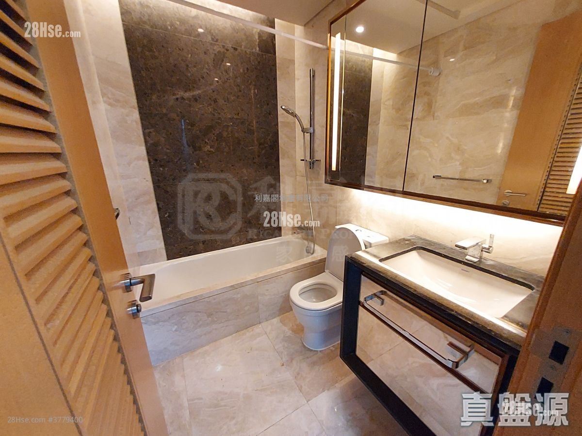 Grand Austin Rental 2 Bedrooms , 2 Bathrooms 580 ft²