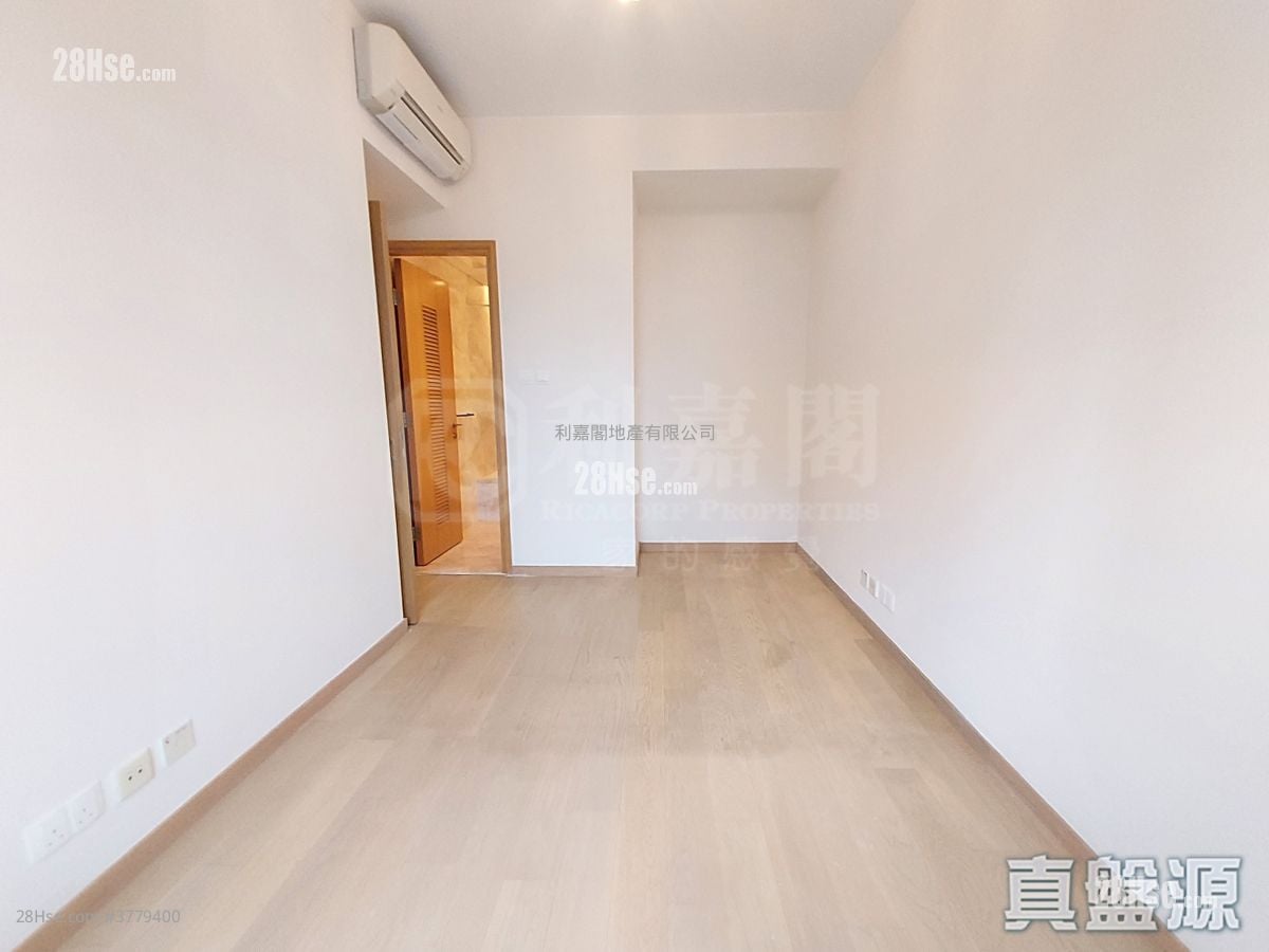 Grand Austin Rental 2 Bedrooms , 2 Bathrooms 580 ft²