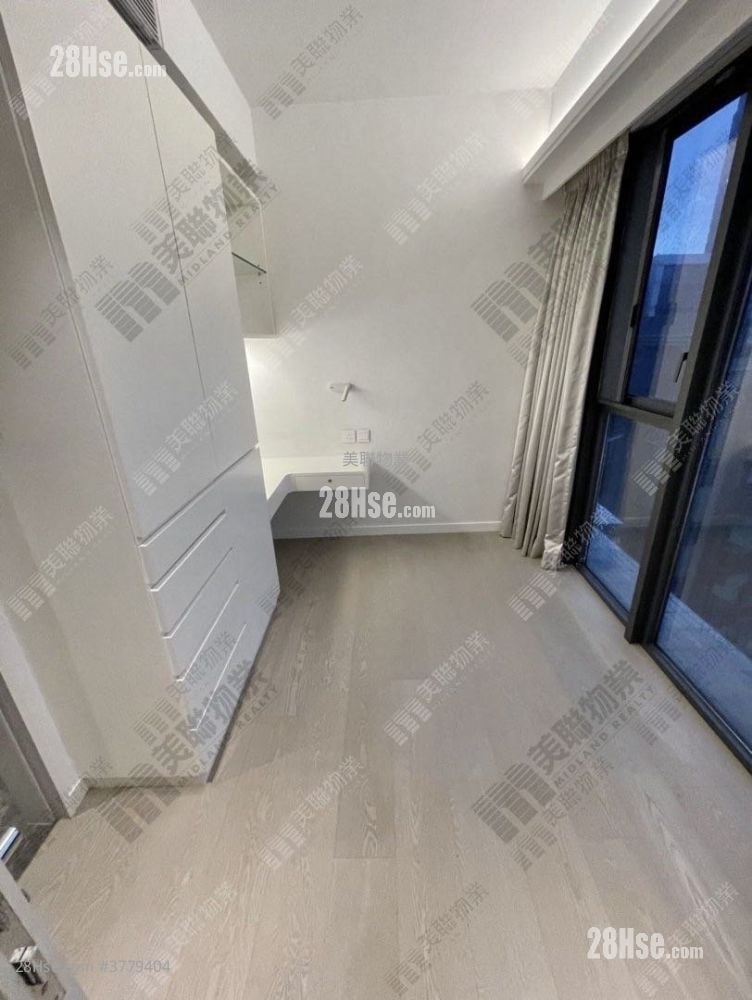 The Wings Sell 4 Bedrooms 1,238 ft²